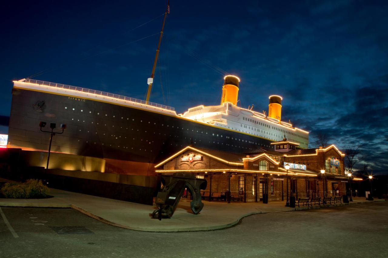 Whispering Winds, Hot Tub, Game Room, Wifi, 1089 Free Tickets Each Paid Day, Dollywood And More Гатлинбург Экстерьер фото