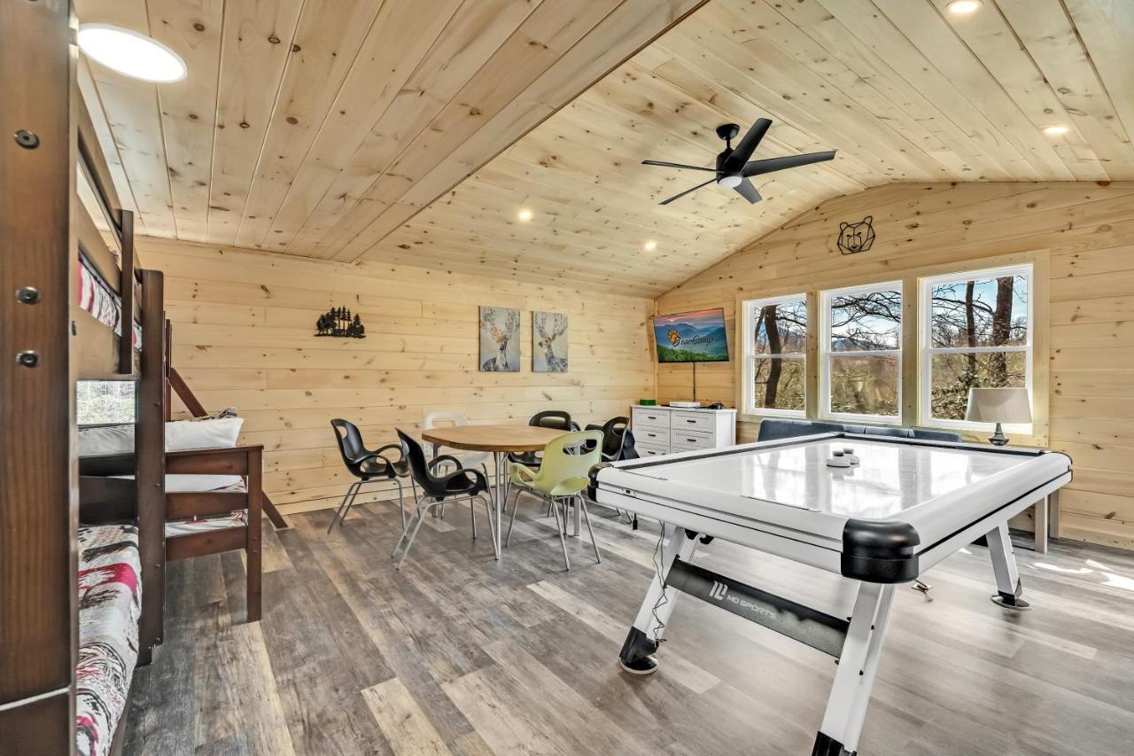 Whispering Winds, Hot Tub, Game Room, Wifi, 1089 Free Tickets Each Paid Day, Dollywood And More Гатлинбург Экстерьер фото