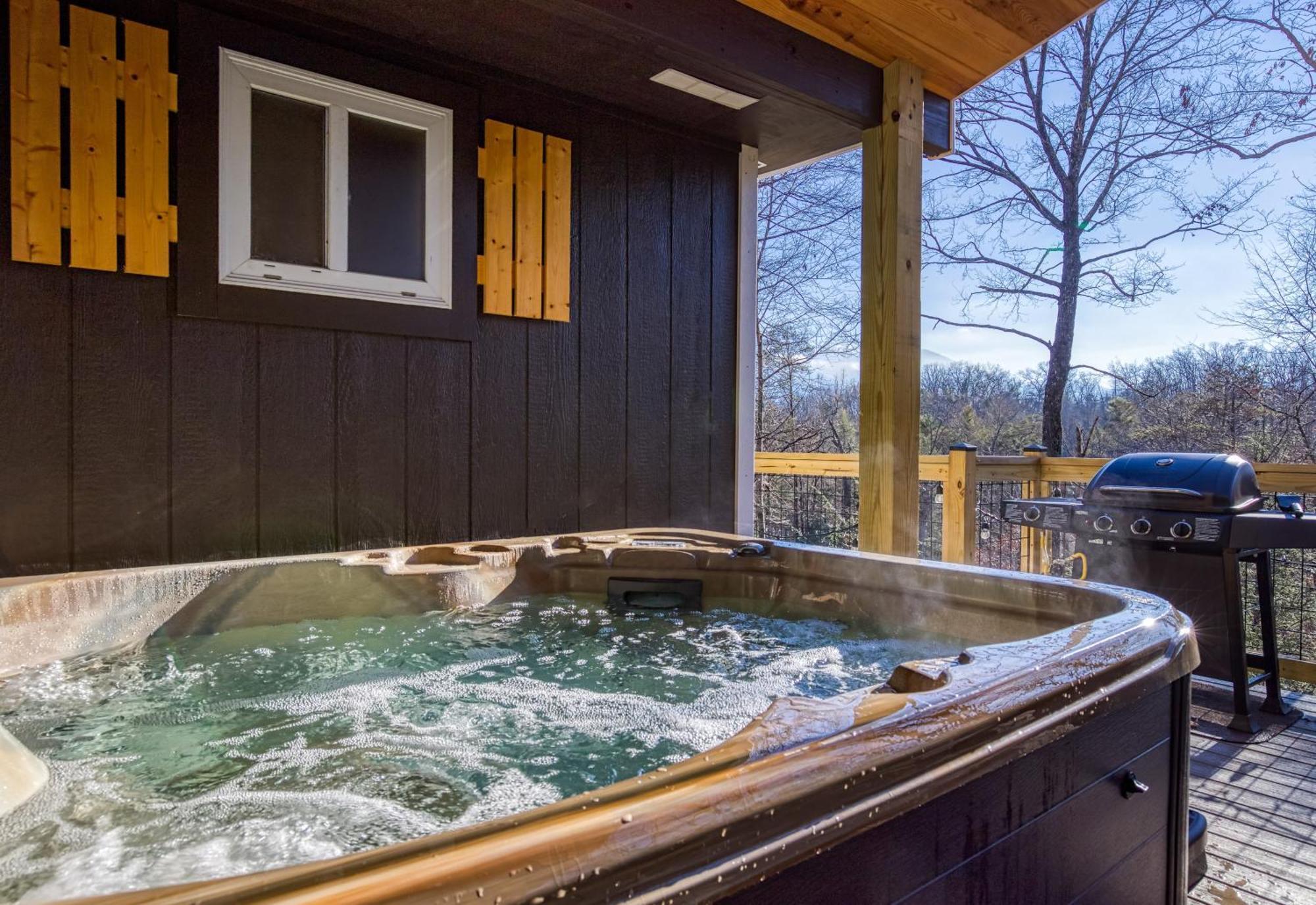 Whispering Winds, Hot Tub, Game Room, Wifi, 1089 Free Tickets Each Paid Day, Dollywood And More Гатлинбург Экстерьер фото